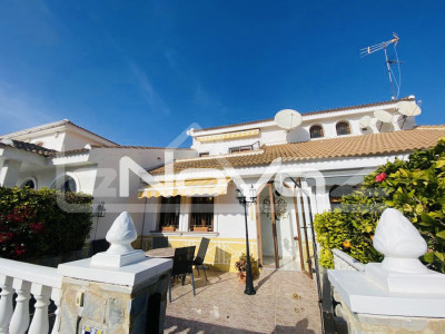 Cozy bungalow with 3 bedrooms 200 m from the beach in La Zenia