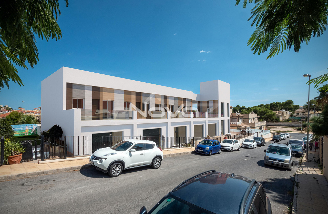 Apartments with two bedrooms in Villamartin, Reference778