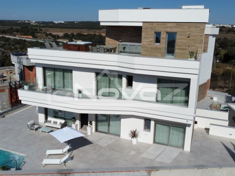 villa 4 bedrooms Campoamor. #1008