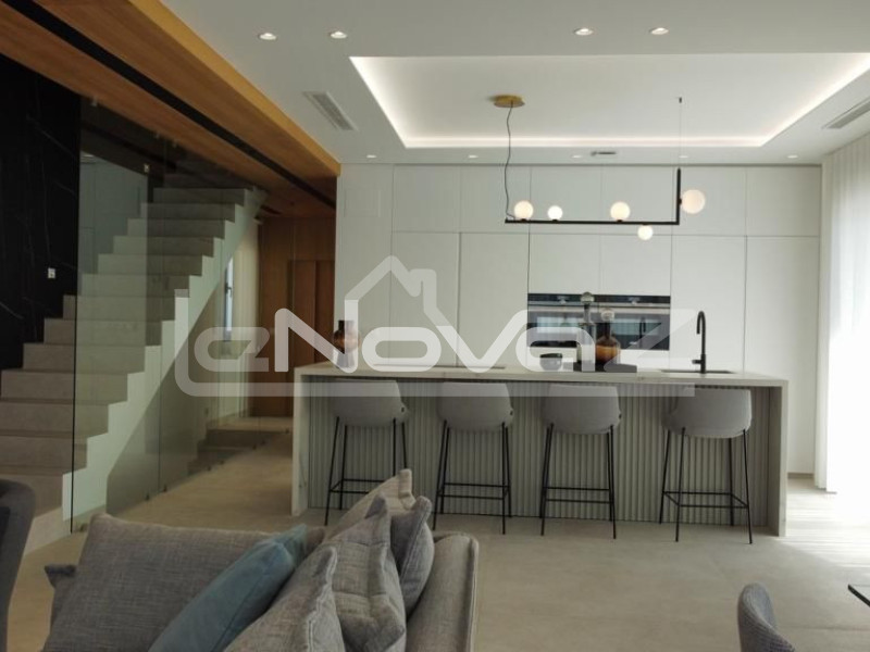 villa 4 bedrooms Campoamor. #1008