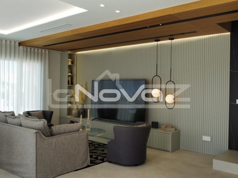 villa 4 bedrooms Campoamor. #1008