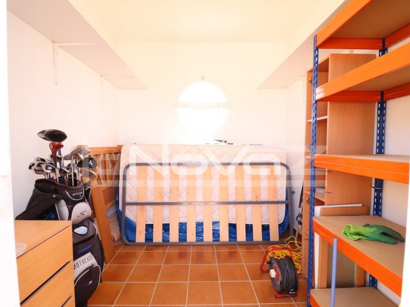 Пентхаус с 2 спальнями и приватным соляриумом, ориентированным на Юг в Lomas de Cabo Roig.. #1060