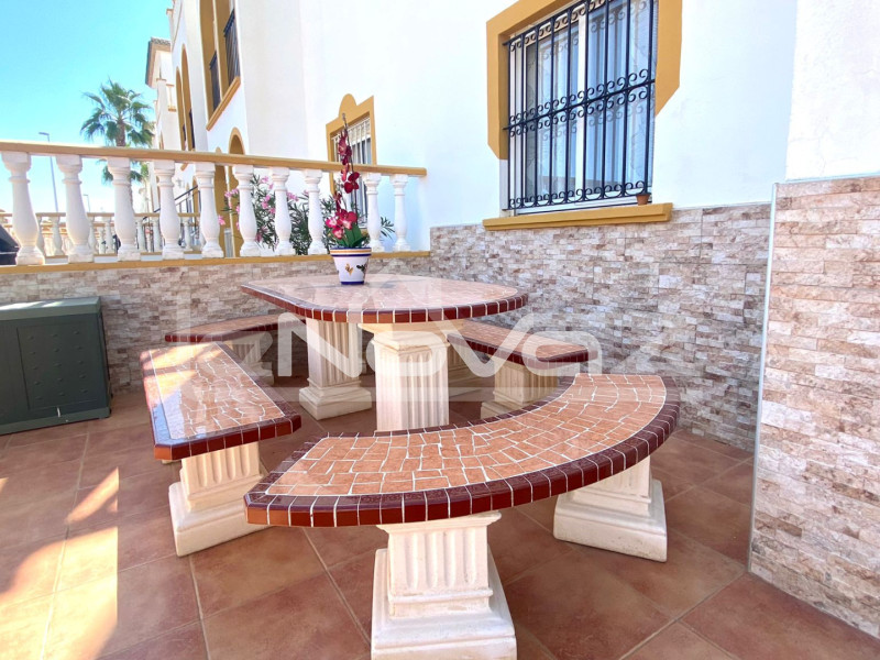 Cozy 2-bedroom apartment with park and side sea views in the center of La Zenia. #1113