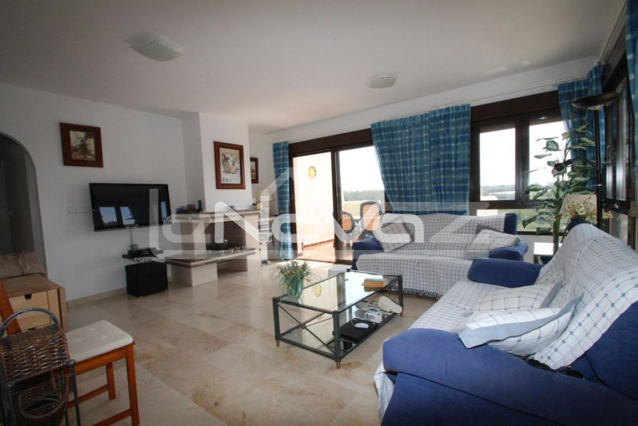 Потрясающий просторный пентхаус с 3 спальнями и приватным соляриумом с видом на море в Las Ramblas.. #1131
