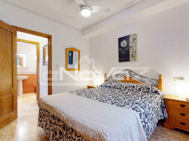 2-Zimmer-Wohnung in ausgezeichnetem Zustand mit privater Gartenterrasse in La Ciñuelica.. #1171
