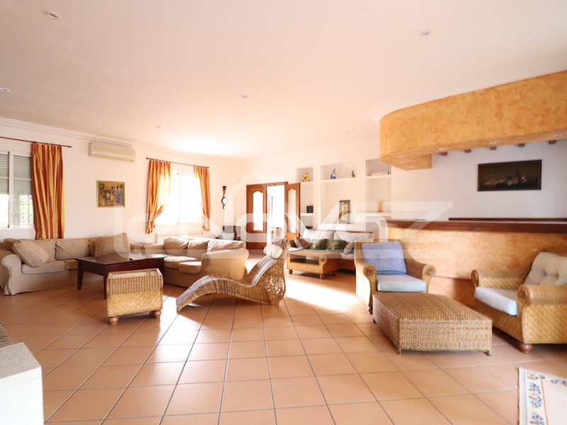 villa 4 bedrooms La Zenia. #1184