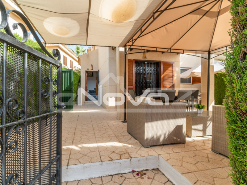 bungalow 2 bedrooms Playa Flamenca. #1231