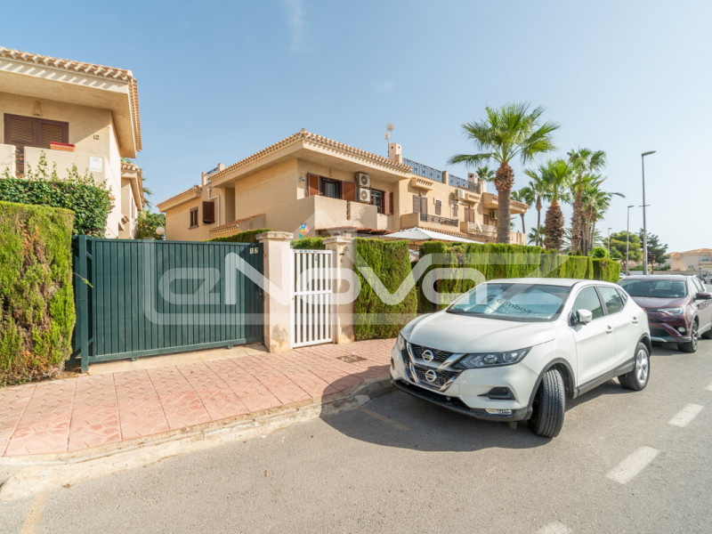 bungalow 2 bedrooms Playa Flamenca. #1231