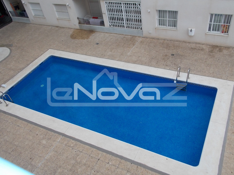 Impressive 1 bedroom corner penthouse with panoramic views of the salt lagoon and the park.. #1233