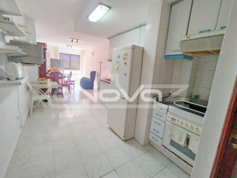 Apartment in excellent condition with 2 bedrooms, 2 bathrooms and a covered parking space just 400 m from the beach in the center of Torrevieja.. #1252