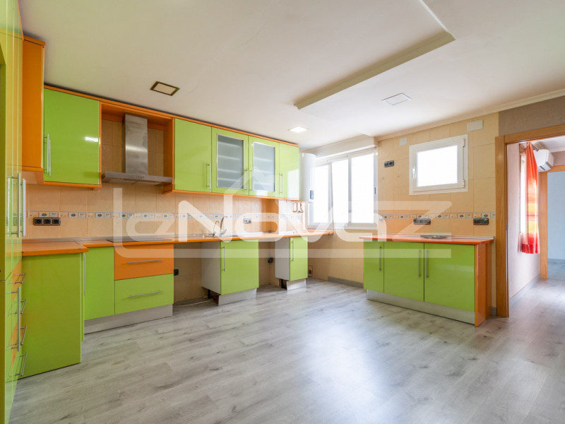 apartment 3 bedrooms Torrevieja. #1285