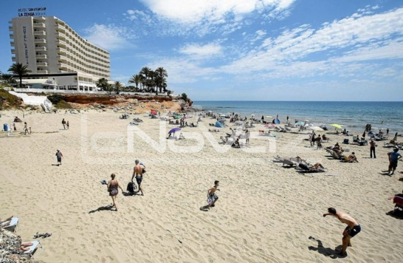 villa 3 bedrooms Villamartin. #1294