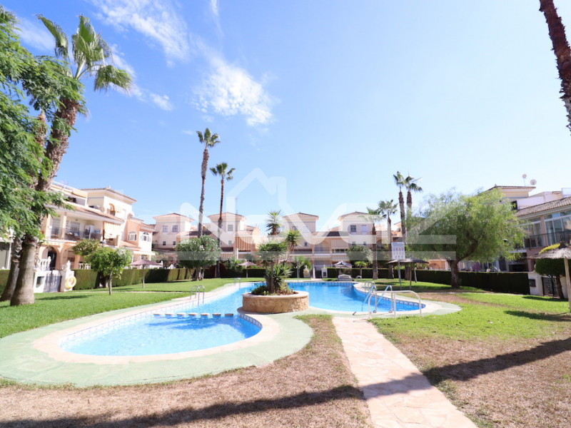 bungalow 4 bedrooms Playa Flamenca. #1300