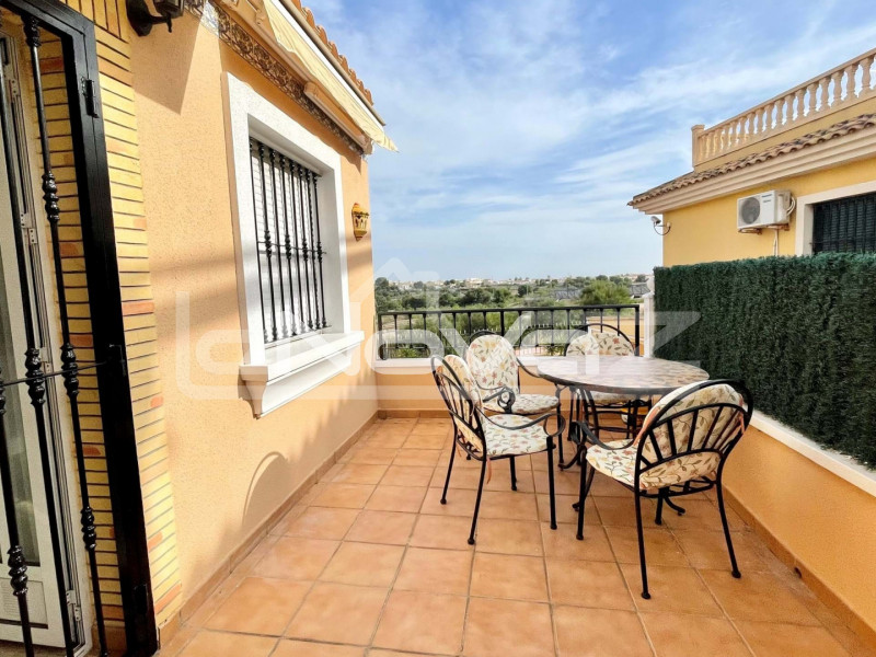 penthouse 2 bedrooms Villamartin. #1318
