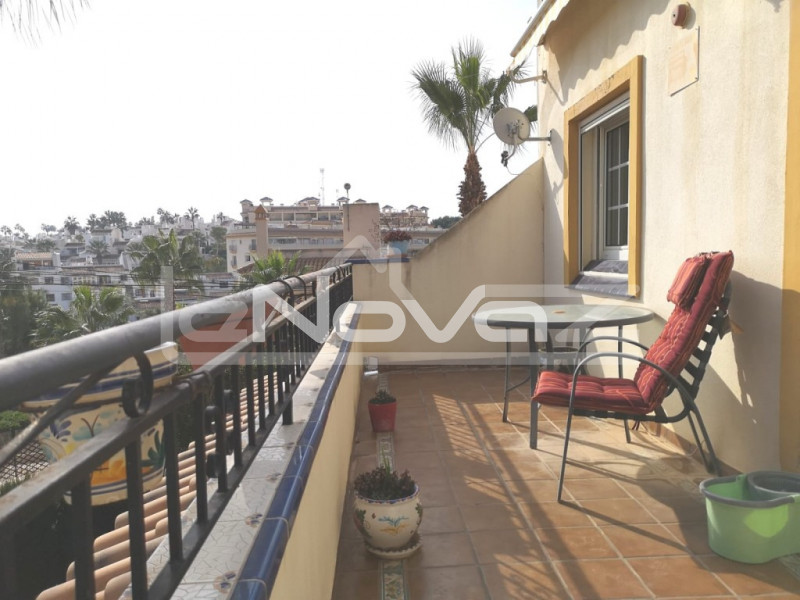 Cozy Mediterranean-style apartment with 2 bedrooms and 2 terraces in Villamartin.. #1351