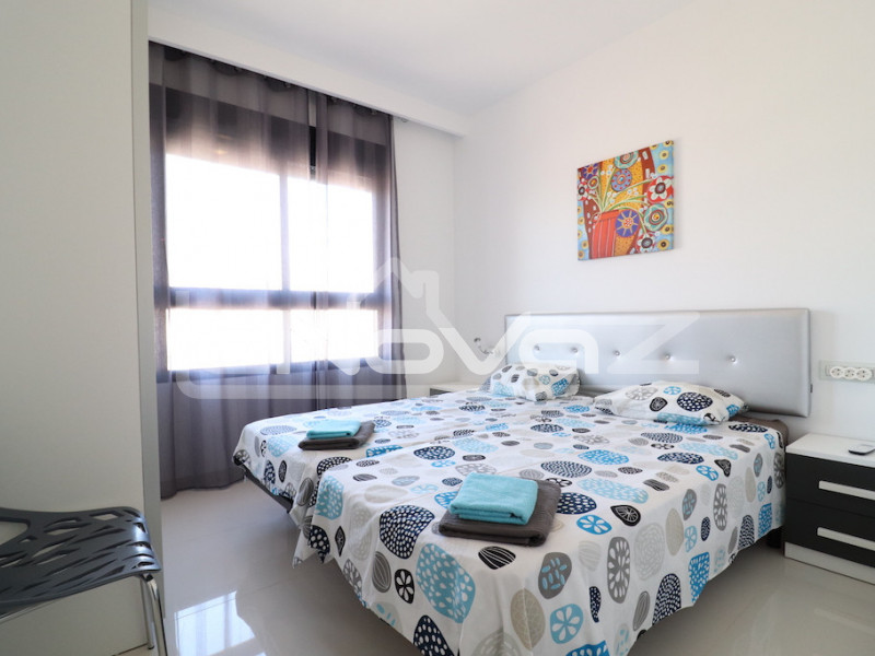 Immaculate apartment with 2 bedrooms and 2 bathrooms in Mil Palmeras. #1356