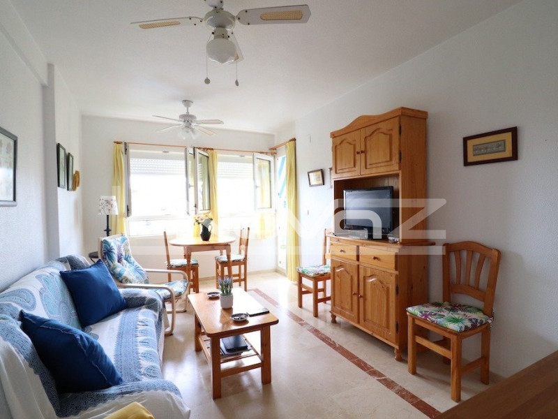 Appartement 1 chambre avec une grande terrasse surplombant la mer et un débarras spacieux à 850 m de la plage de Campoamor.. #1367