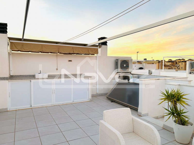 Ultramodern 3 hálószobás bungaló saját medencével és garázzsal Lomas de Cabo Roigban.. #1395
