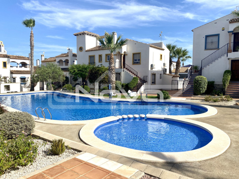 Beautiful townhouse in a prestigious gated complex Los Dolces!. #1412