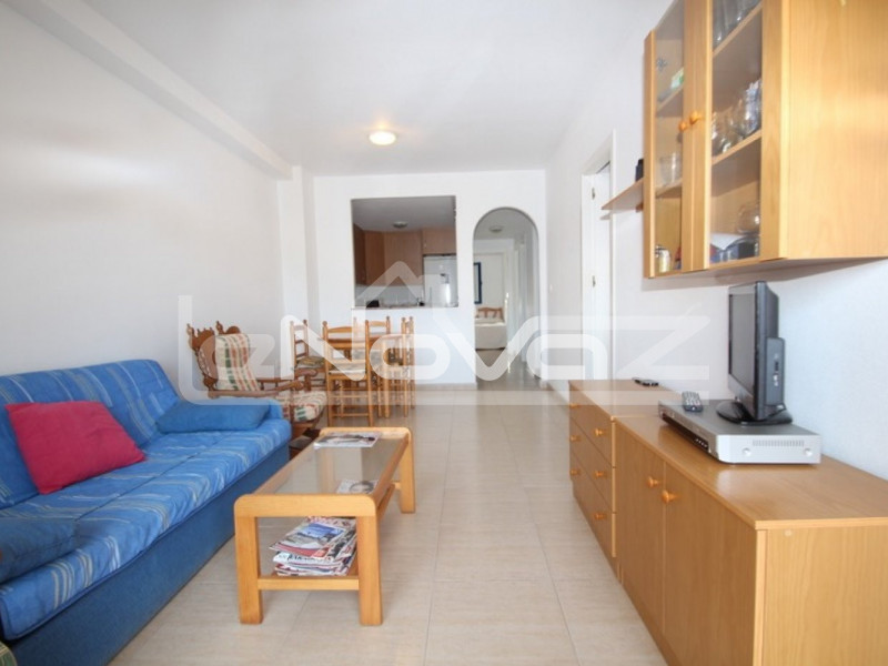 Апартаменты с 3 спальнями, большой террасой с видами на море с гаражом и вместительной кладовой в Campoamor.. #1422