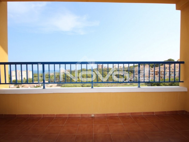 Apartment with 3 bedrooms, large terrace with sea views with garage and large storage room in Campoamor.. #1422