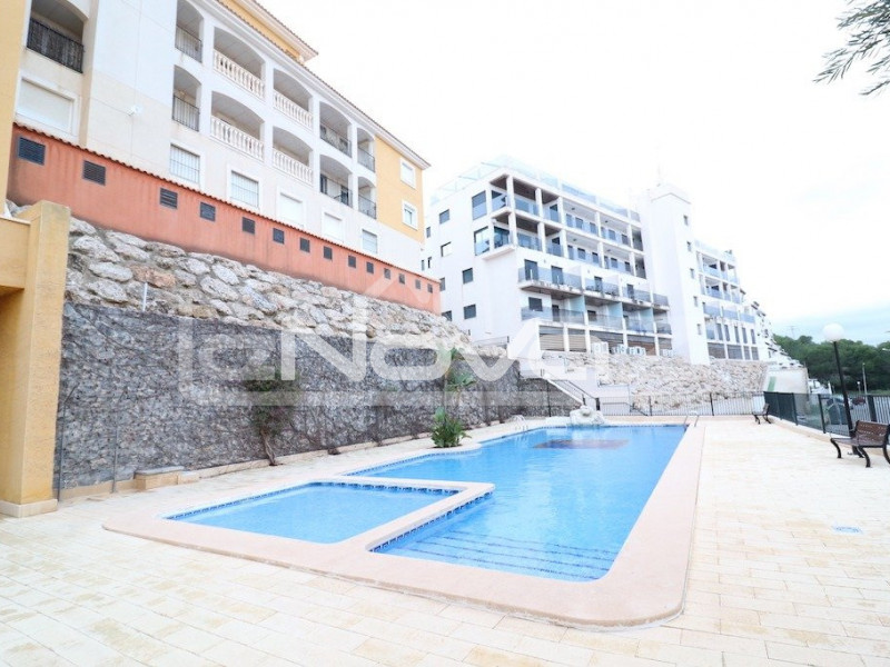 Moderne Wohnung mit 3 Schlafzimmern und einer großen Terrasse 600 m vom Strand in Campoamor entfernt.. #1423