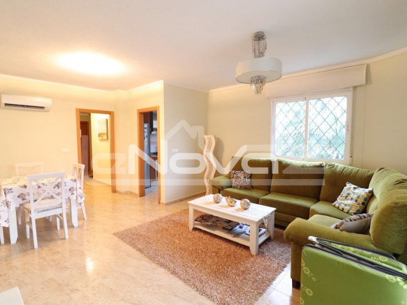 Modern lägenhet med 3 sovrum och en stor terrass 600 m från stranden i Campoamor.. #1423