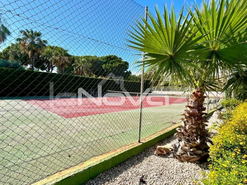 Ground floor 1 bedroom apartment with private garden in a beautiful urbanization with swimming pool and tennis court and Los Balcones.. #1442