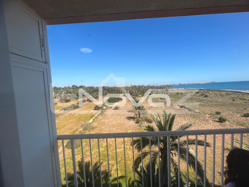 Apartment with 1 bedroom and a terrace overlooking the sea just 150 m from the beach in Punta Prima.. #1500