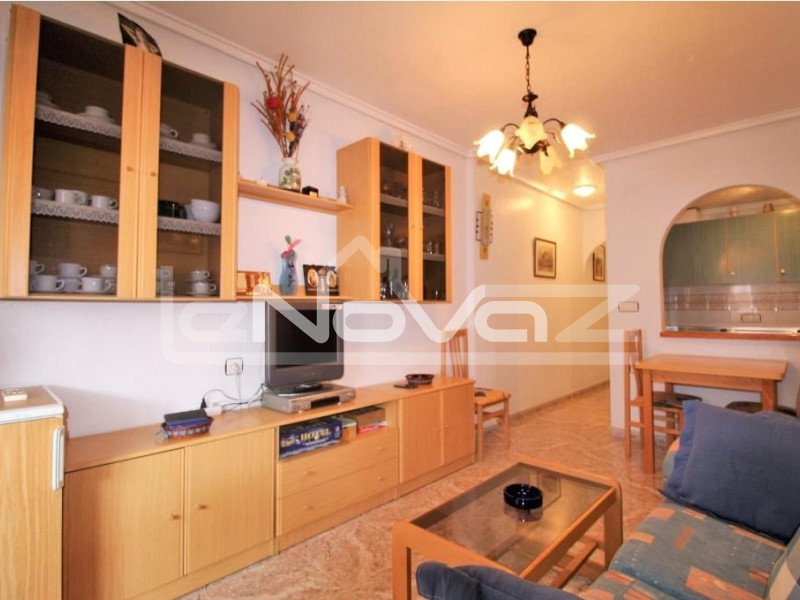 2 bedroom apartment within walking distance of the beach in Torrevieja. #1524