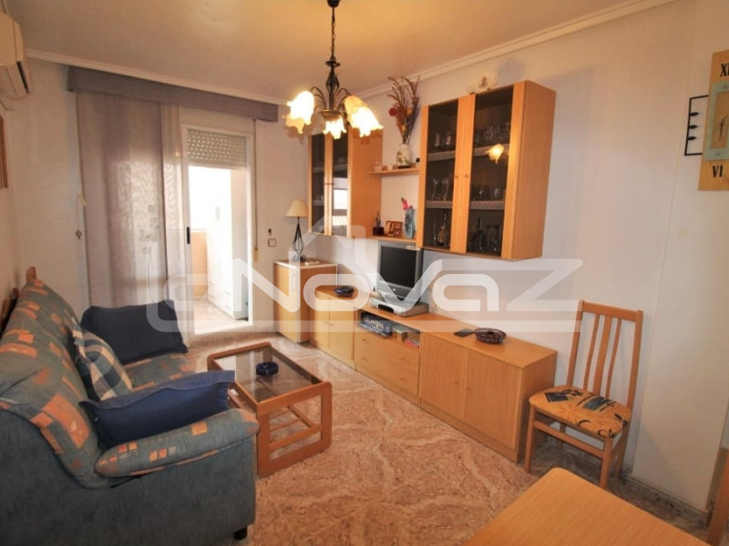 2 bedroom apartment within walking distance of the beach in Torrevieja. #1524