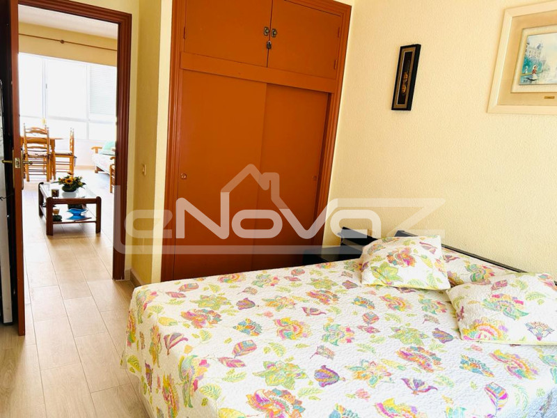 Просторные апартаменты с 1 спальней с боковым видом на море в 400 от красивейшего пляжа в La Mata.. #1549