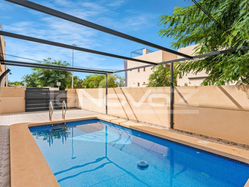 Apartment with private heated pool just 5 minutes from the beach in Mil Palmeras.. #1679