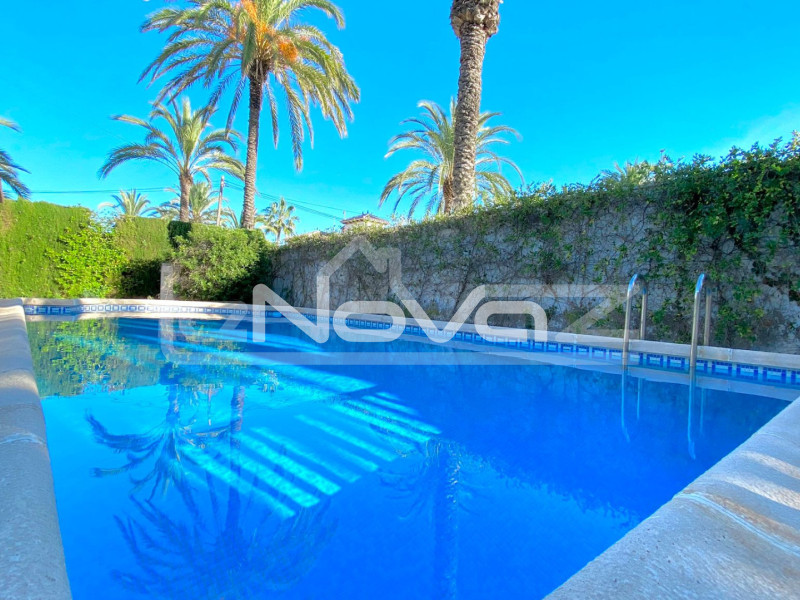 4 bedroom villa with private plot for long term rental in Cabo Roig. #1699
