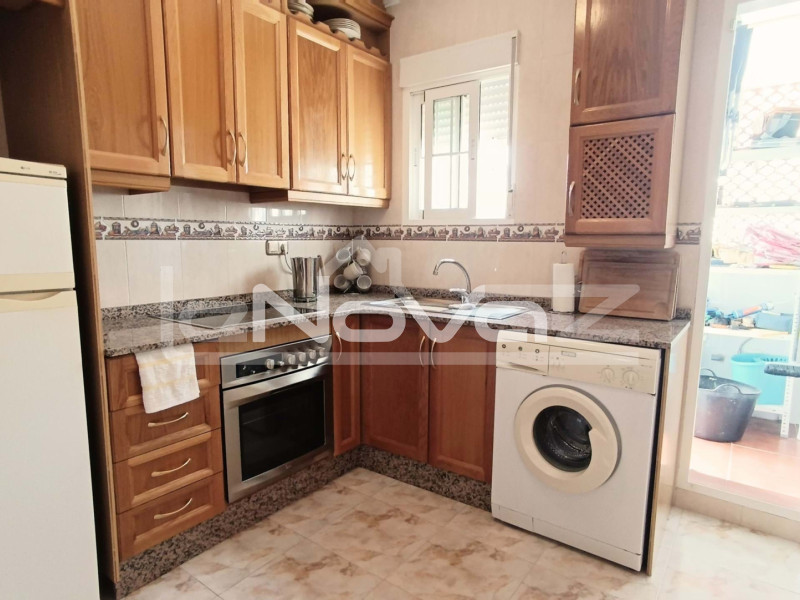 Stunning south facing ground floor apartment with private garden. #1769