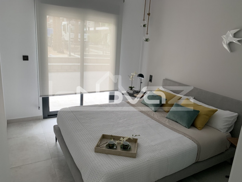 Апартаменты с двумя спальнями в Guardamar del Segura. #181