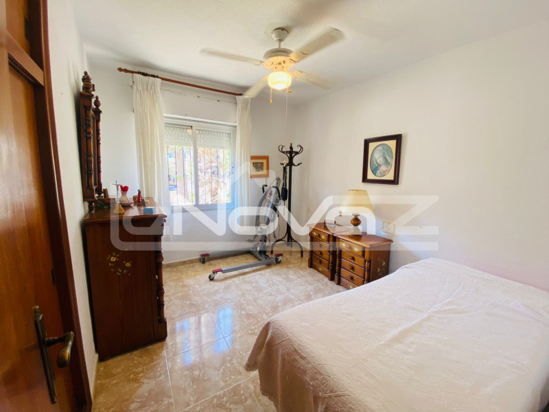 Villa with 800 m2 plot just a step away from the beach and all services.. #1865