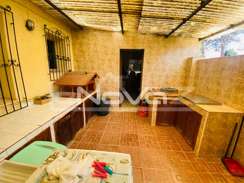 Villa with 800 m2 plot just a step away from the beach and all services.. #1865