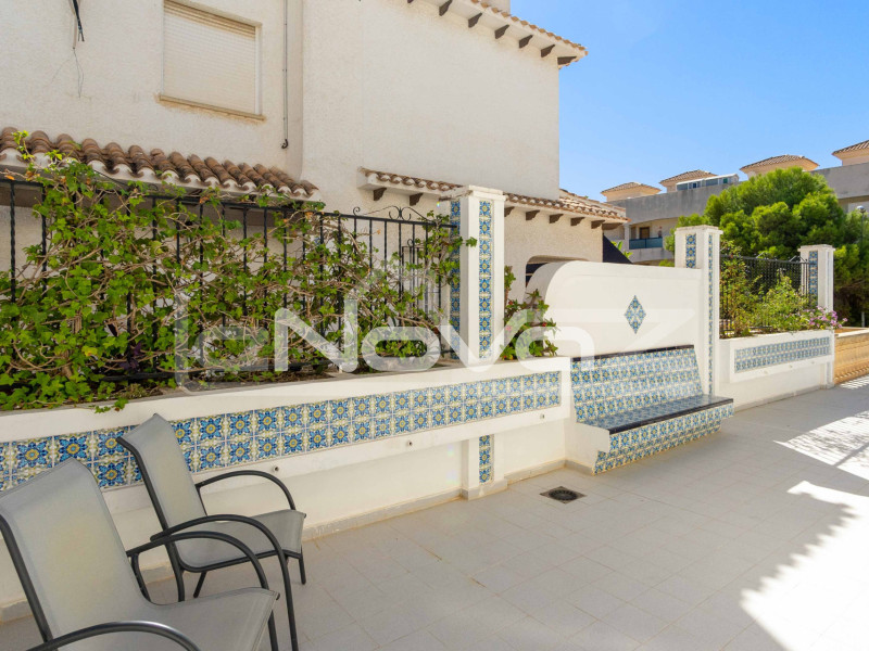 Detached villa a few steps from the beach in La Zenia, ready to move into.. #1866