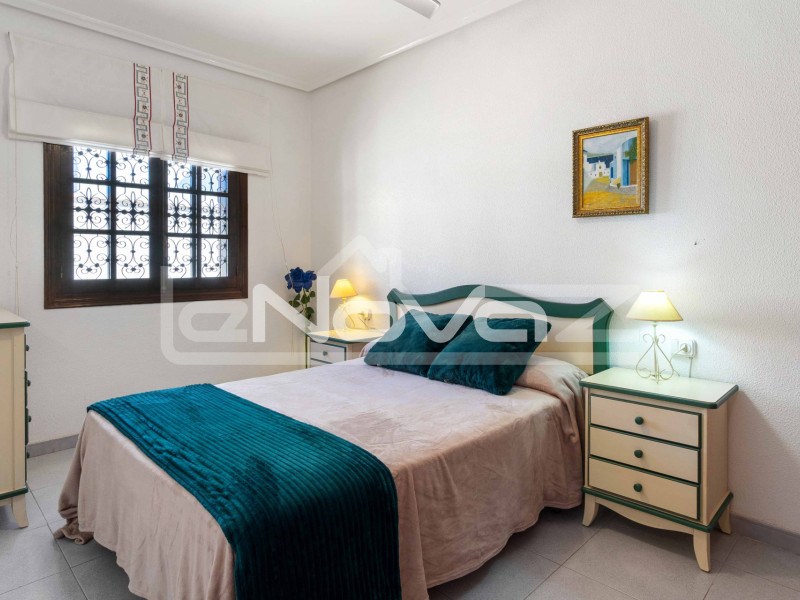 Detached villa a few steps from the beach in La Zenia, ready to move into.. #1866