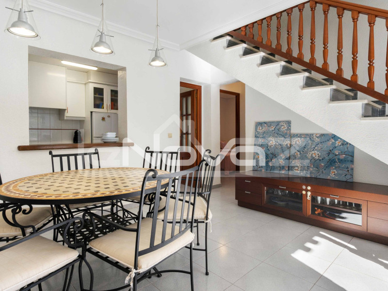 Detached villa a few steps from the beach in La Zenia, ready to move into.. #1866