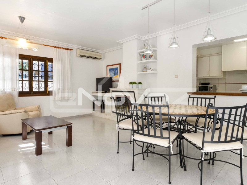 Detached villa a few steps from the beach in La Zenia, ready to move into.. #1866