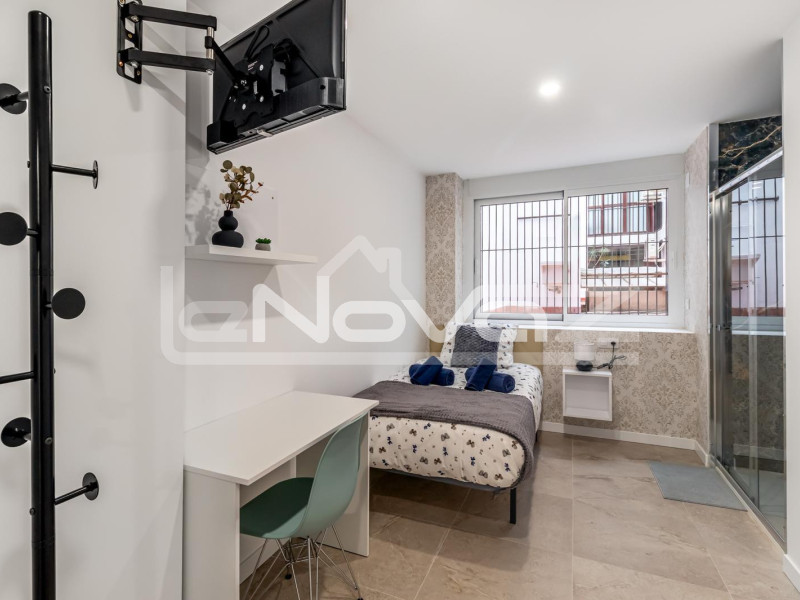 Csodálatos lakás Alikant központjában, ideális befektetők vagy nagy családok számára.. #1896