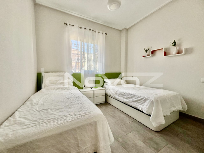 Апартаменти з двома спальнями в Los Dolses (Orihuela Costa). #1941