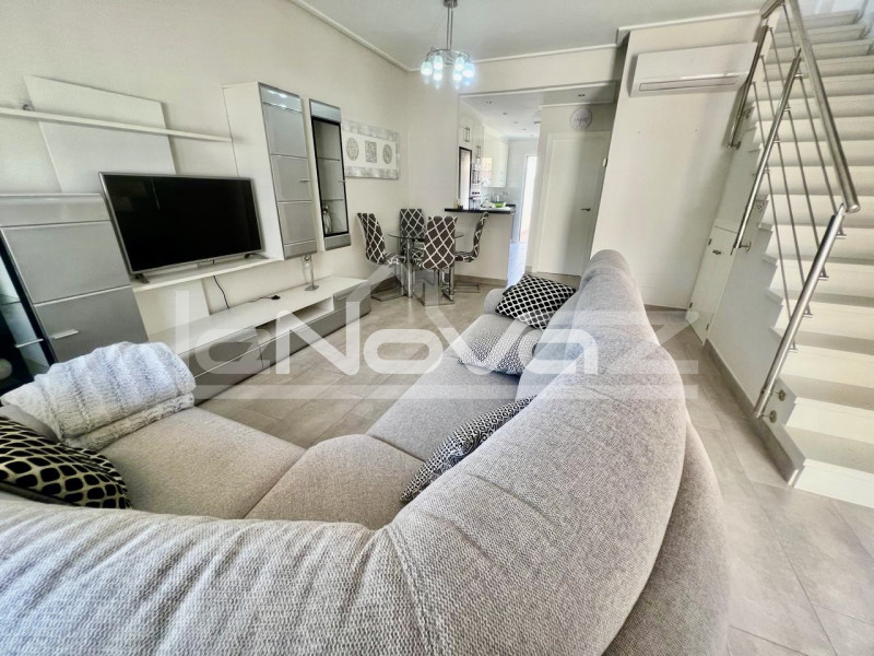 Апартаменти з двома спальнями в Los Dolses (Orihuela Costa). #1941