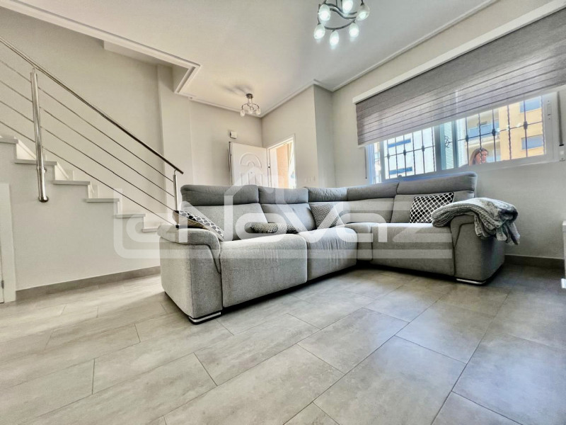 Апартаменти з двома спальнями в Los Dolses (Orihuela Costa). #1941