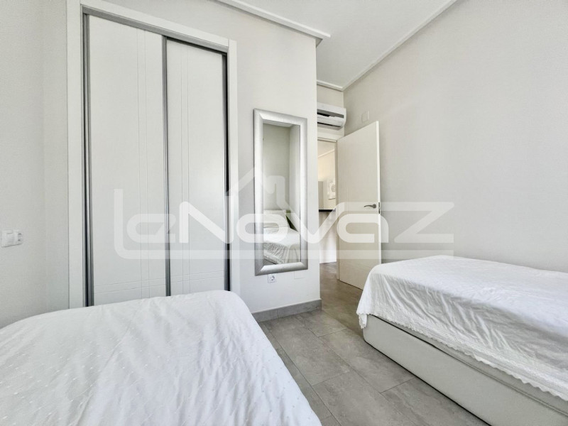 Апартаменти з двома спальнями в Los Dolses (Orihuela Costa). #1941