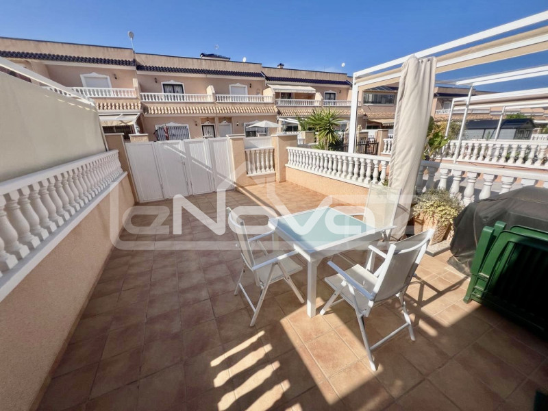 Апартаменти з двома спальнями в Los Dolses (Orihuela Costa). #1941