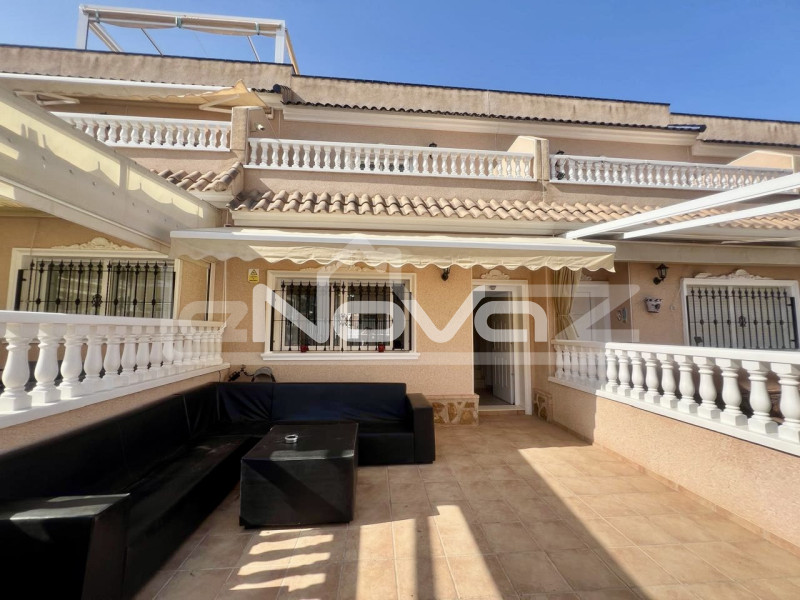 Апартаменти з двома спальнями в Los Dolses (Orihuela Costa). #1941