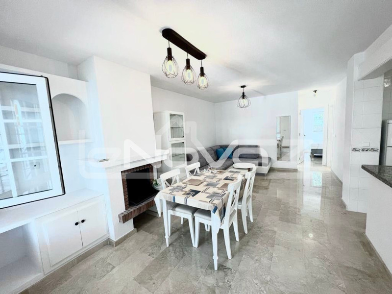 Eladó 3 hálószobás, 2 fürdőszobás sorház Los Dolcesben. #1972